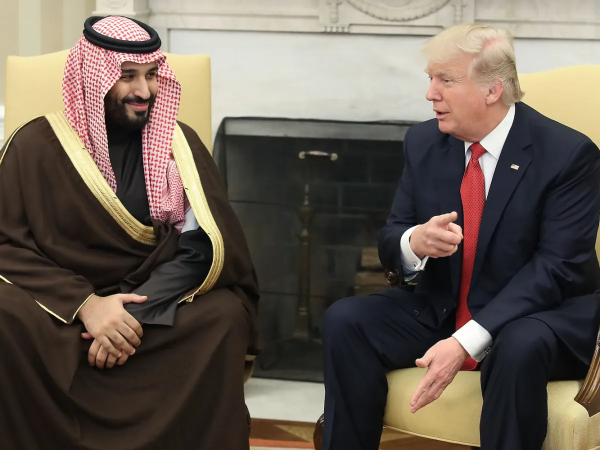 Trump revine în Orientul Mijlociu: SUA caută investiții masive din Golf în schimbul accesului la tehnologie și armament